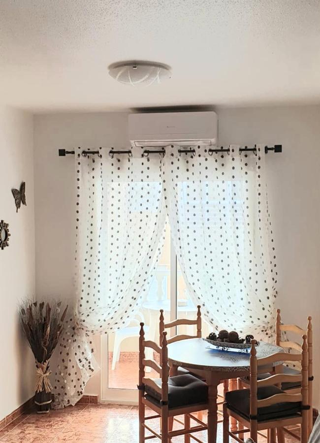 Apartamento Los Gases ตอร์เรเวียคา ภายนอก รูปภาพ